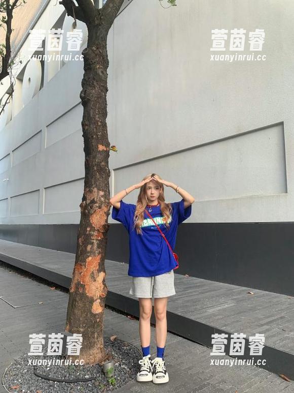 微密圈 - 探索铁锤姐姐的艺术世界，‘一只狐尾’写真原图大合集来袭