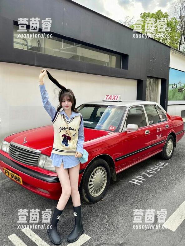 微密圈 - 精选高清图片！铁锤姐姐白衬衫展现迷人气质与优雅风采