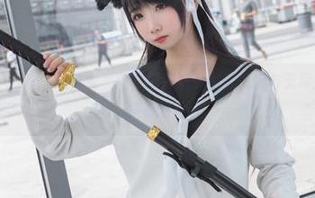 最新雪琪SAMA连体衣美图，尽显她的优雅气质与无尽魅力，快来欣赏！