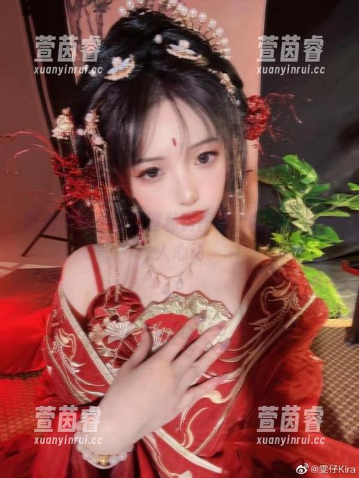 跟随雯妹不讲道理私房图集，礼服之美令人心动