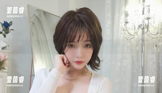 捕捉雯妹不讲道理的全套修女形象，独特图片让你眼前一亮！