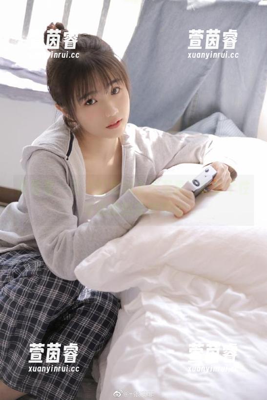 青豆客-孔一红 青豆客 - 孔一红定制女王写真,彰显个性与优雅的完美结合