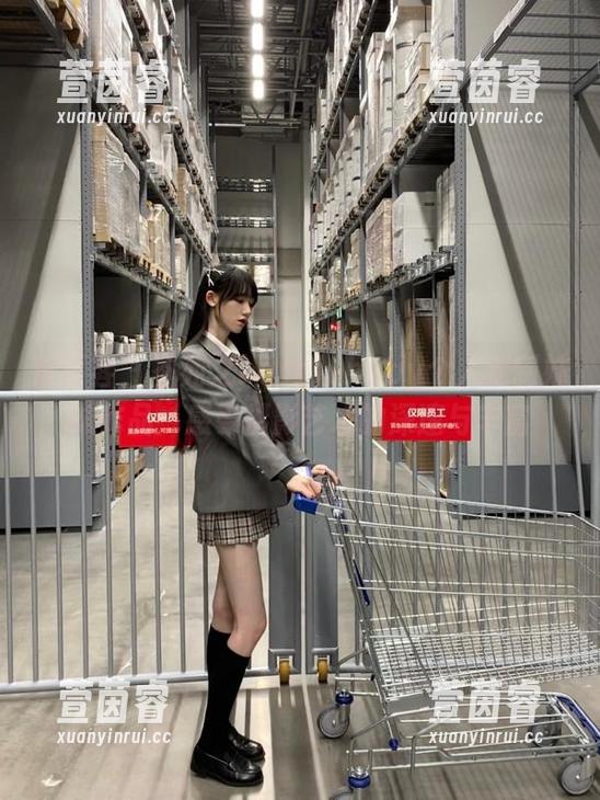 青豆客 - 岑苑之barbiebaby个人定制妹妹作品：感受摄影艺术的深邃与丰富