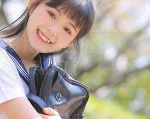 青豆客 – 罗婉莹的日常醉人美图写真，让你感受无尽的可爱，快来看看吧！