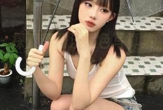 青豆客 – 探索莫雅淇黑色写真集，高清捕捉她的个性与灵动