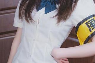相约“鹿八岁baby”的足球少女美图合集，展现青春无限、活力四射的精彩瞬间